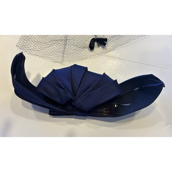 Ladies’ Hat Designed By Gertrude Menczer St Louis w/ Combs & Veil Net Navy Blue - Picture 8 of 12